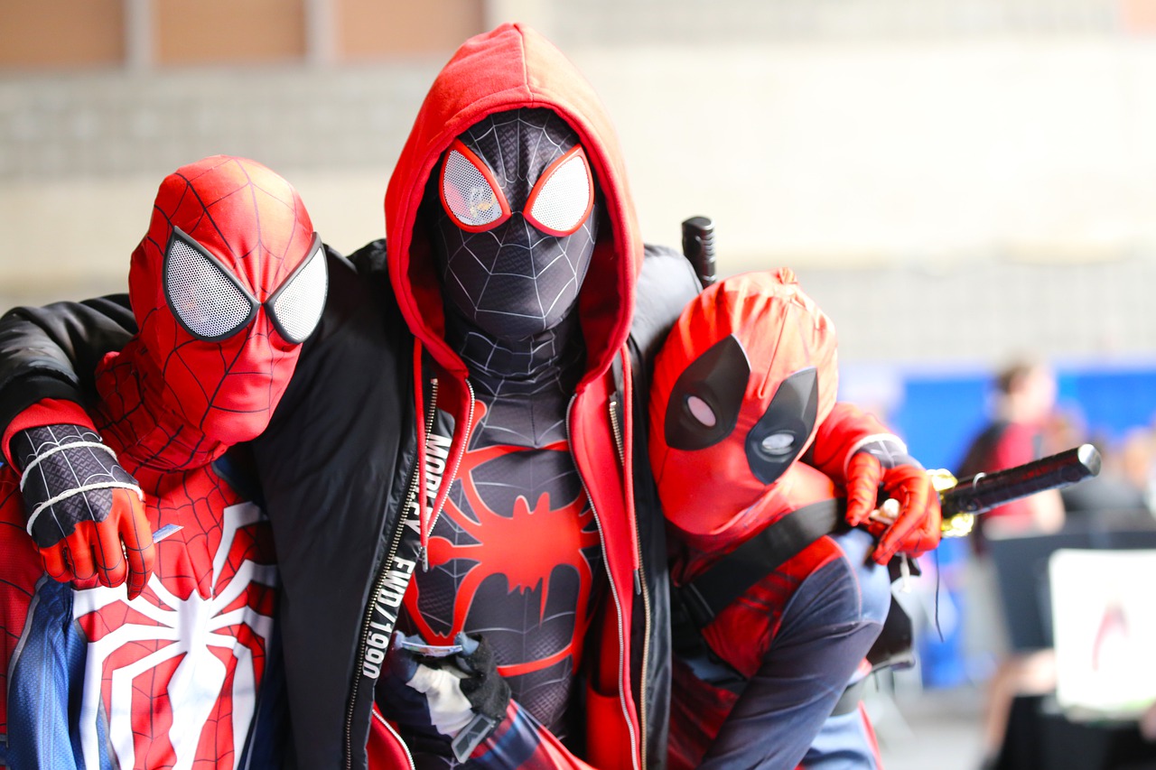 cosplay, spiderman, deadpool-5650215.jpg